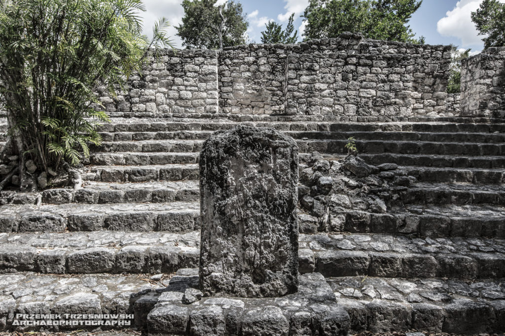 Calakmul stela 61