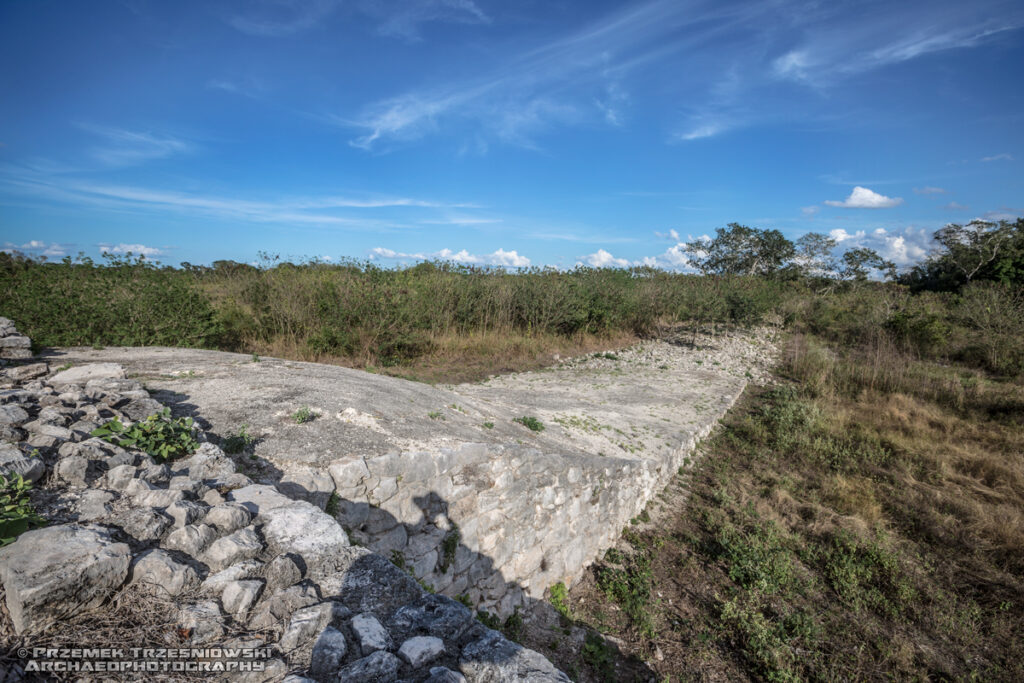 yaxuna meksyk jukatan mexico sacbe droga archaeological site archeologia majow