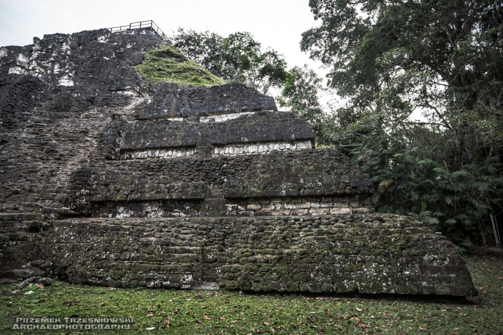 great pyramid wielka piramida tikal mundo perdido peten gwatemala guatemala