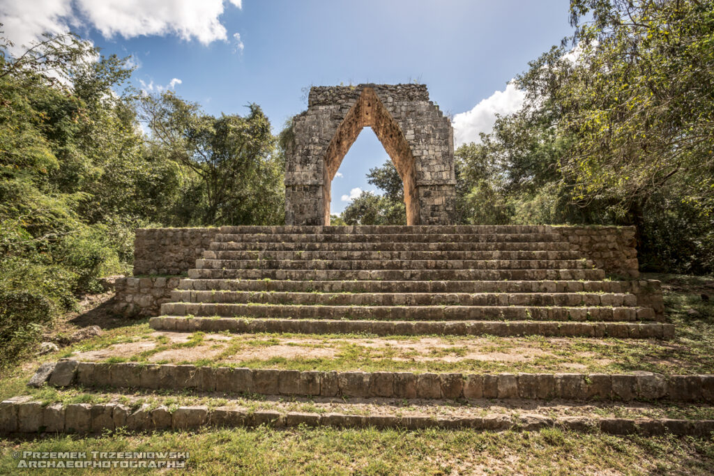 kabah puuc maya ruins architecture yucatan mexico jukatan architektura ruiny majów brama corbeled vault