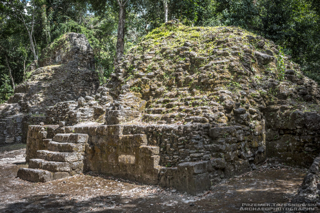 La Muerta El Mirador Peten Gwatemala Guatemala corbeled piramida pyramid