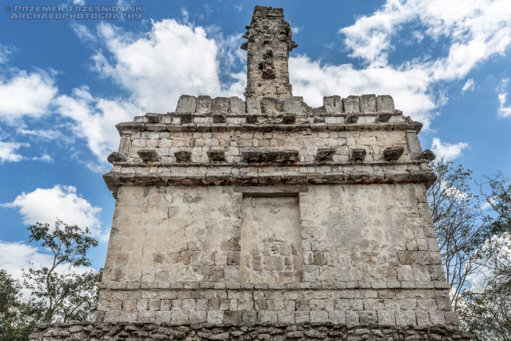 ruiny ruins maya hochob campeche mound meksyk jukatan mexico yucatan tower torro wieza crest grzebień