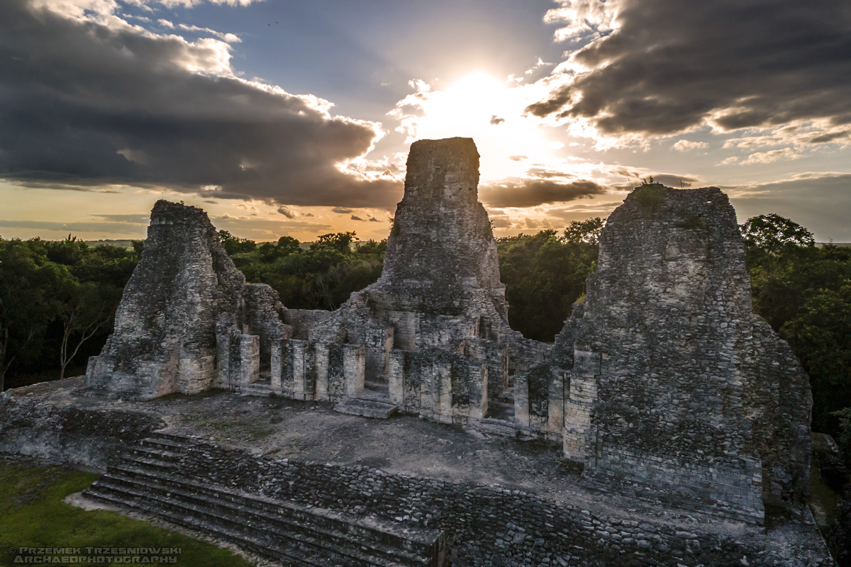 xpuhil meksyk campeche xpujil palac trzech wiez stanowisko archeologiczne mexico jukatan yucatan