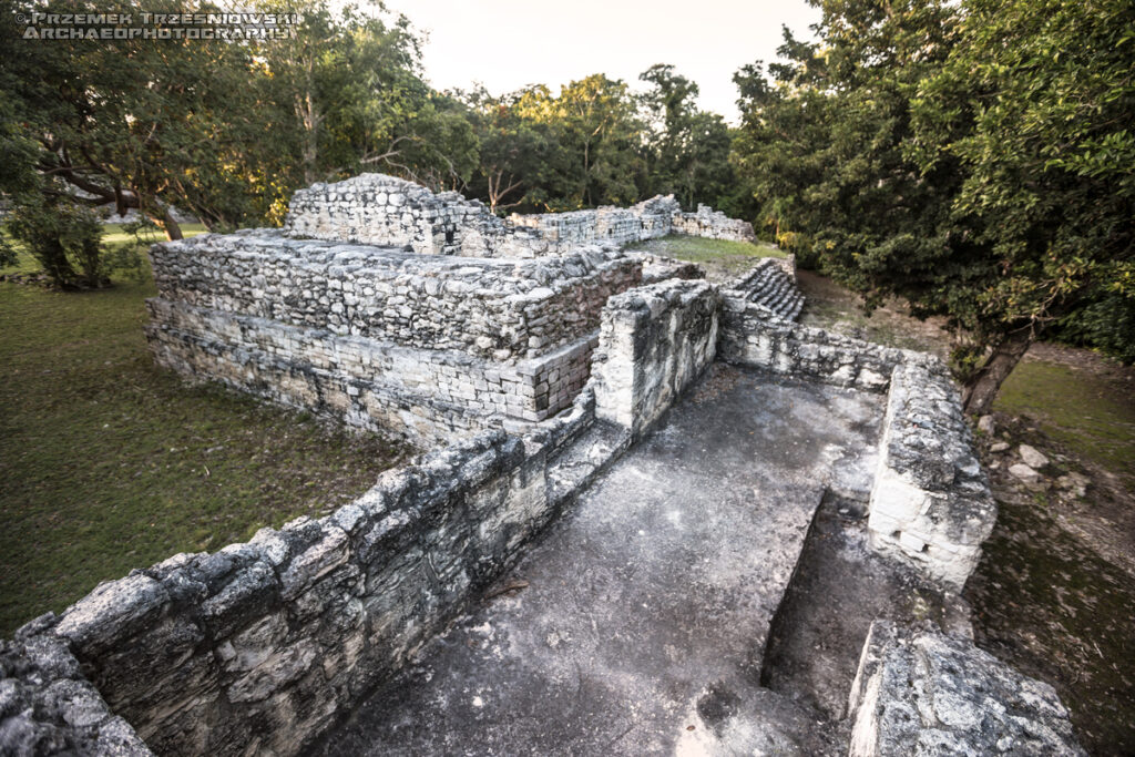 xpuhil meksyk campeche xpujil stanowisko archeologiczne mexico jukatan yucatan struktura II