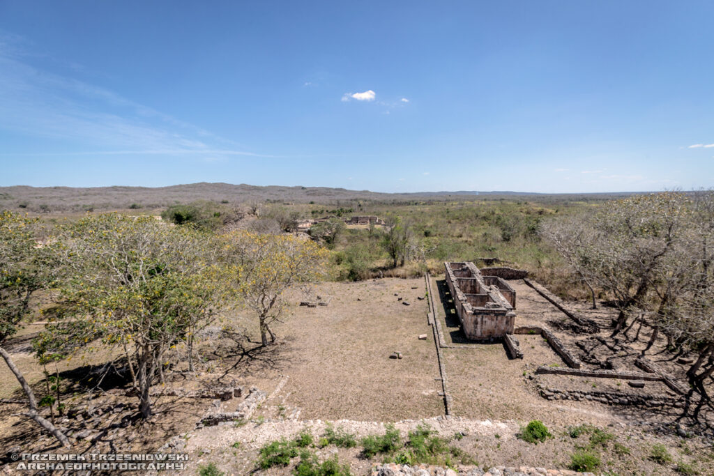 Oxkintok Maya ruiny Majów Jukatan Meksyk Wzgórza Puuc Hills