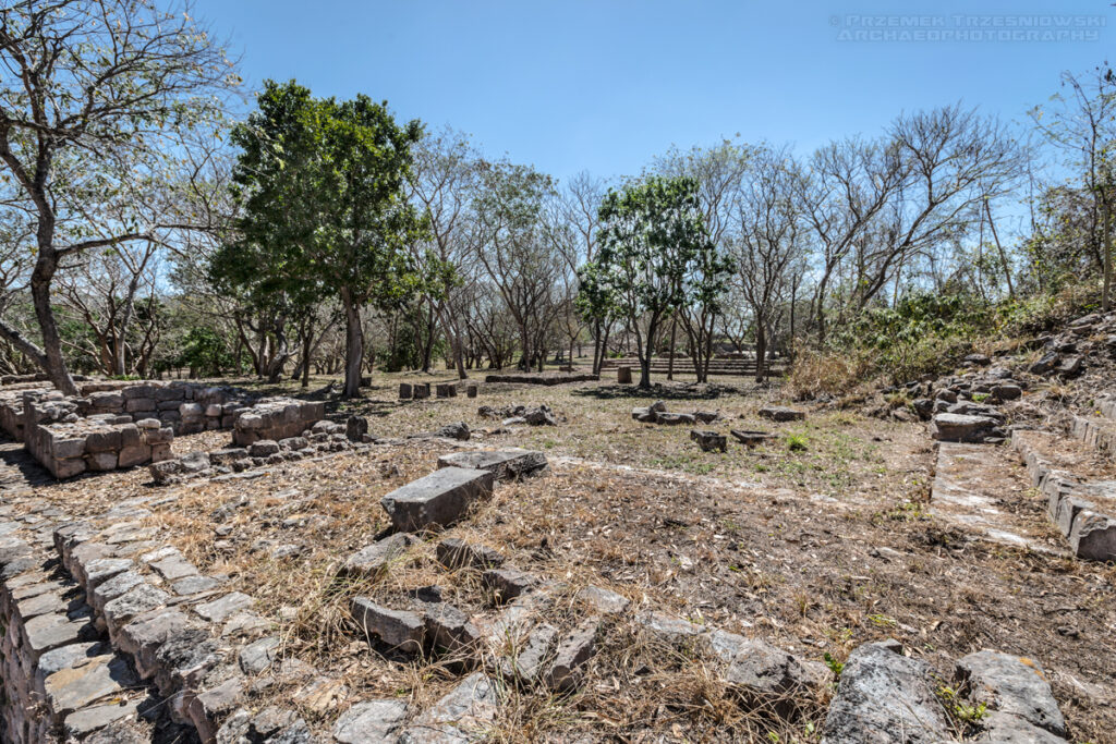 Oxkintok Maya ruiny Majów Jukatan Meksyk Wzgórza Puuc Hills Ah Dzib