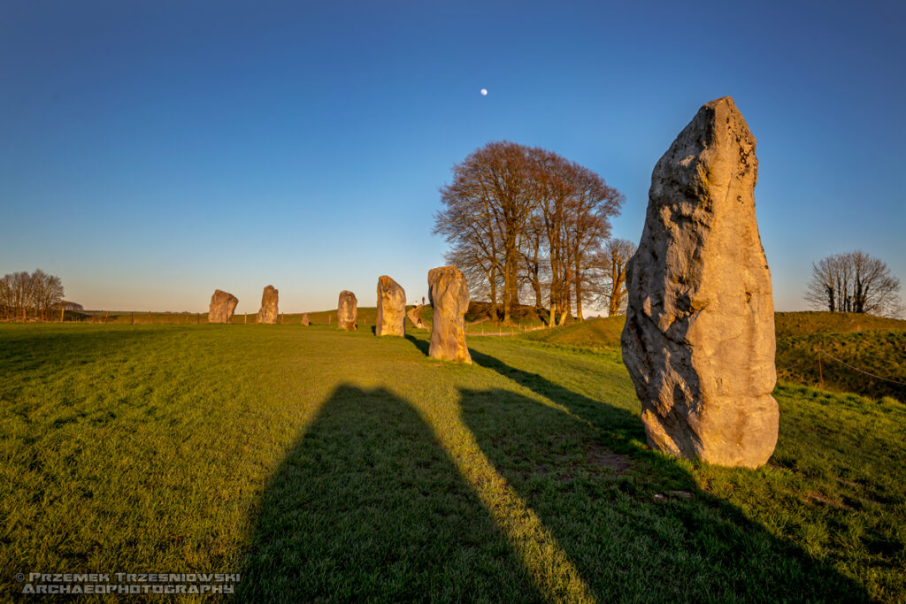 avebury cromlech menhir kamienny krag brytania anglia wiltshire