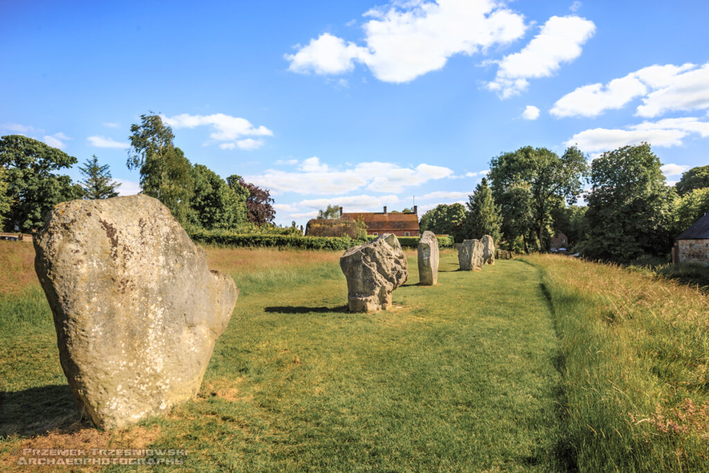 avebury cromlech menhir kamienny krag brytania anglia  wiltshire