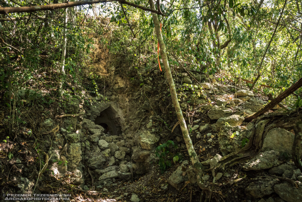 wakna el guiro tomb grobowiec maya peten gwatemala neicka mirador