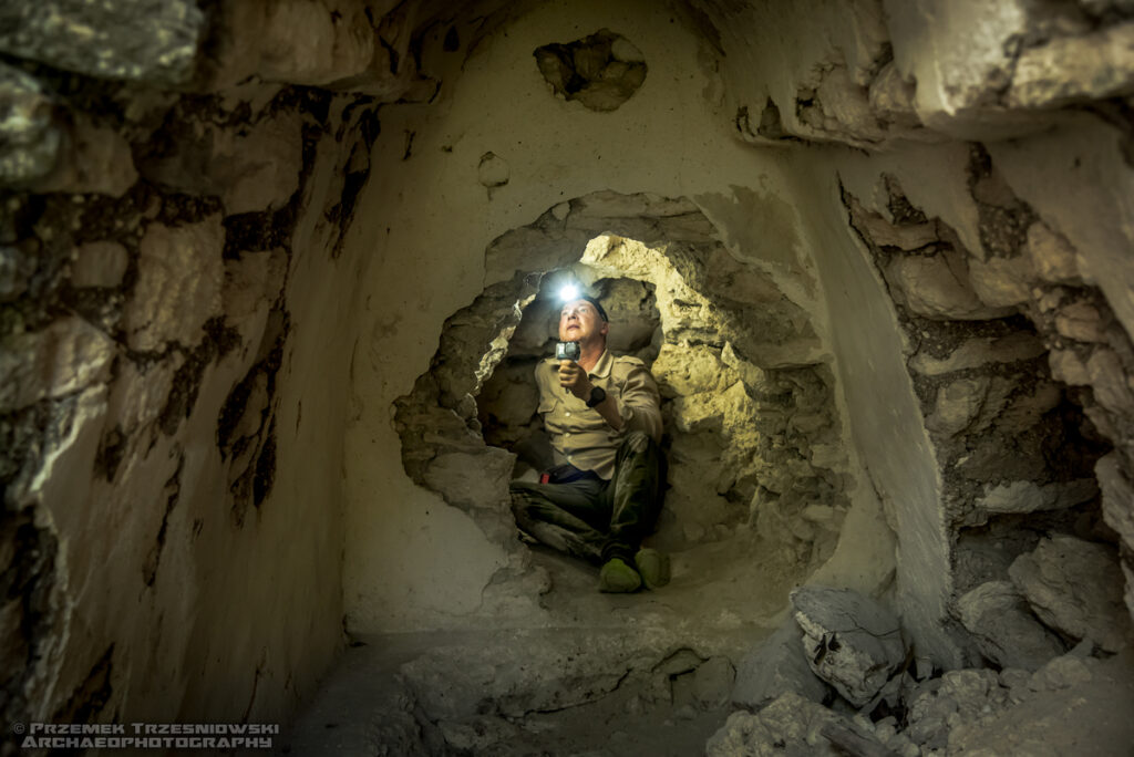 wakna el guiro tomb grobowiec maya peten gwatemala neicka mirador