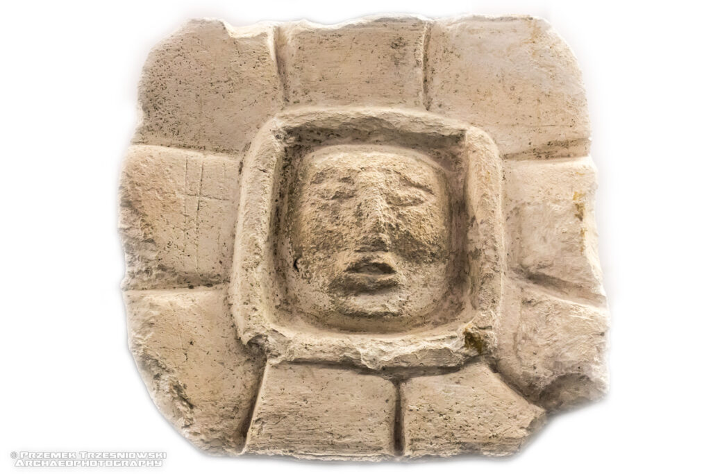 ahau ajaw glyph stiuk stucco chicanna