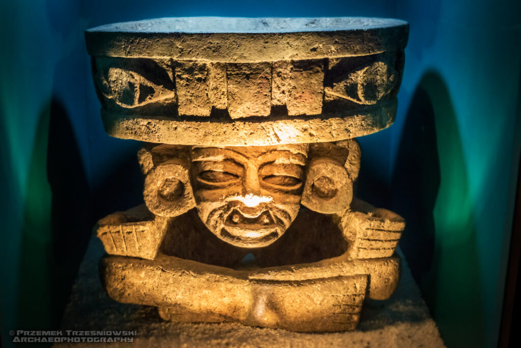 Huehueteotl Teotihuacan Aztec god bóg