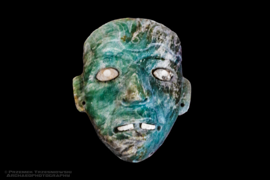 burial 85 fuchsite mask Yax Ehb' Xook tikal teotihuacan