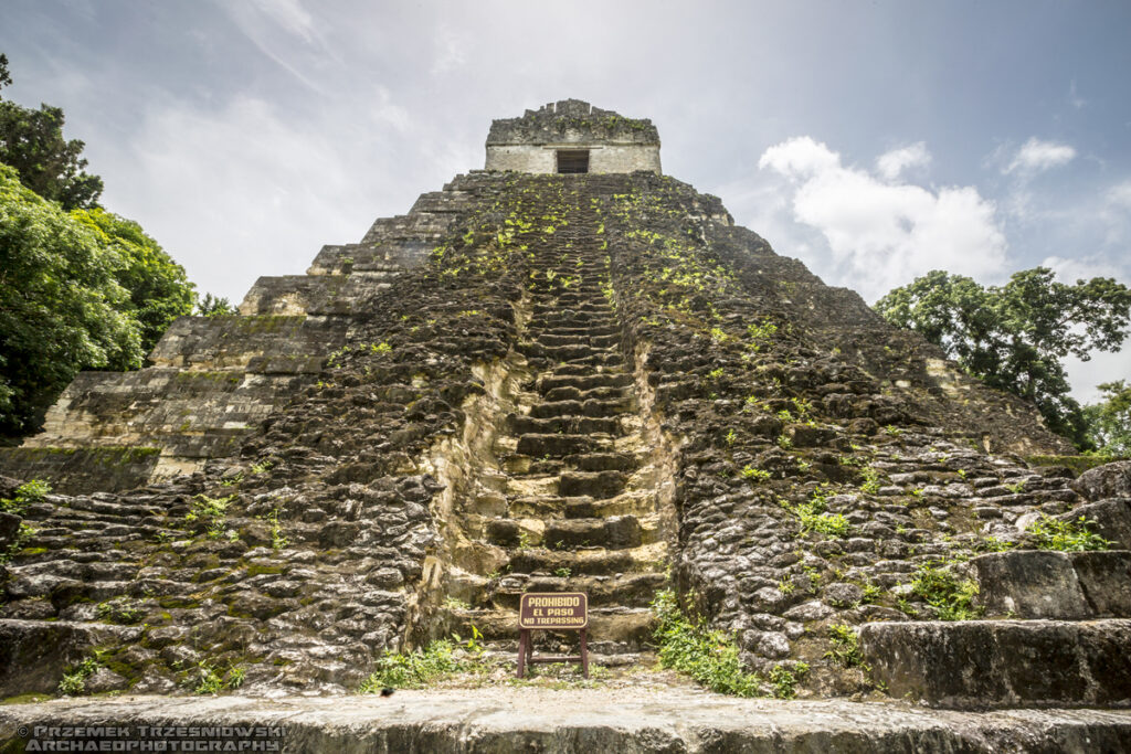 templo I piramida tikal peten gwatemala guatemala