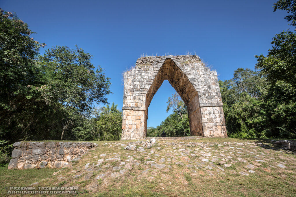 kabah puuc maya ruins architecture yucatan mexico jukatan architektura ruiny majów brama corbeled vault