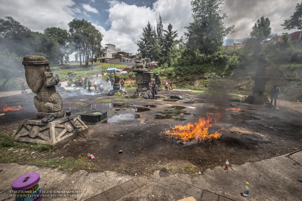 Chichicastenango Quiche K’iche’ Kicze Maya Majowie Gwatemala