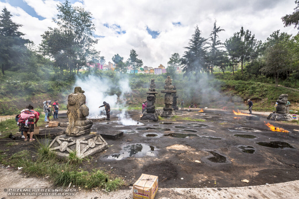 Chichicastenango Quiche K’iche’ Kicze Maya Majowie Gwatemala