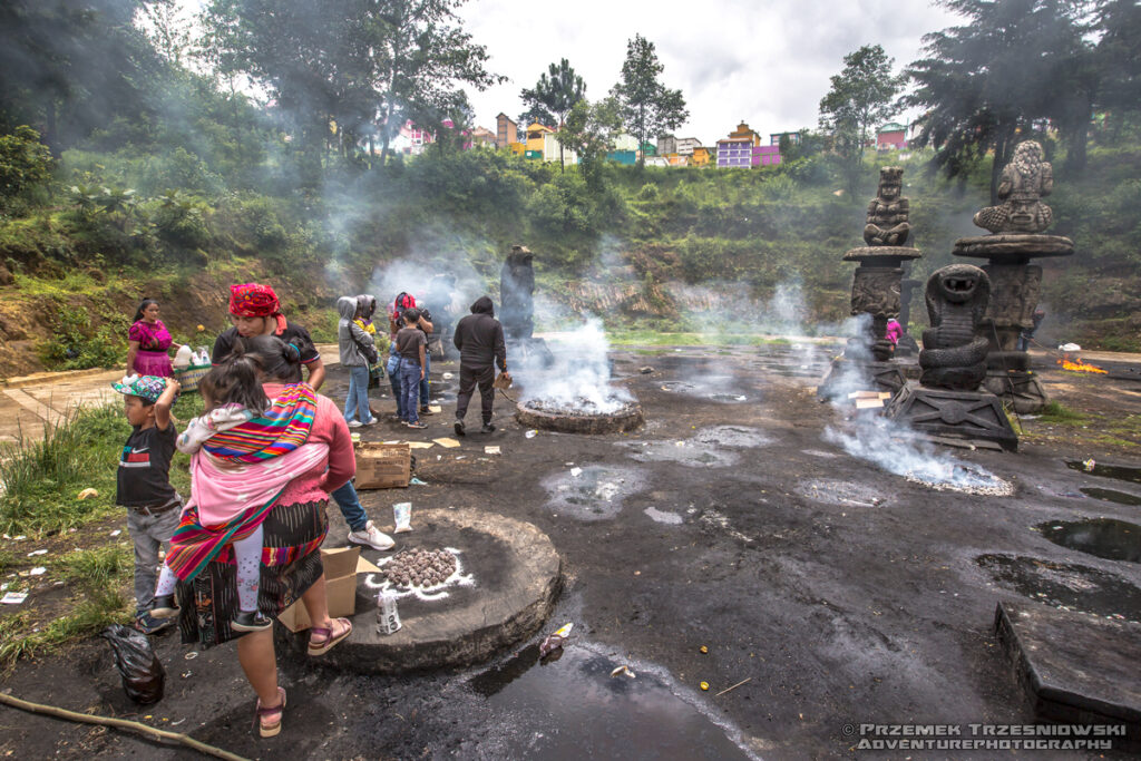 Chichicastenango Quiche K’iche’ Kicze Maya Majowie Gwatemala