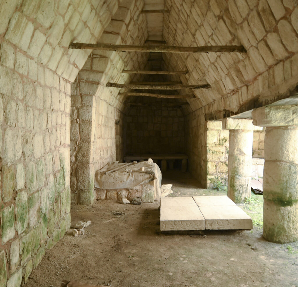 Chichen Viejo Palace of Snails