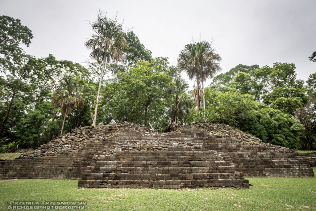 lubaantun belize maya ruins ruiny majow toledo piramida piramidy