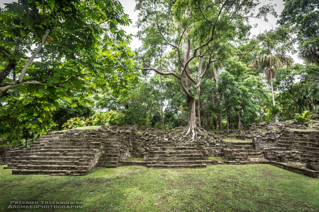 lubaantun belize maya ruins ruiny majow toledo piramida piramidy