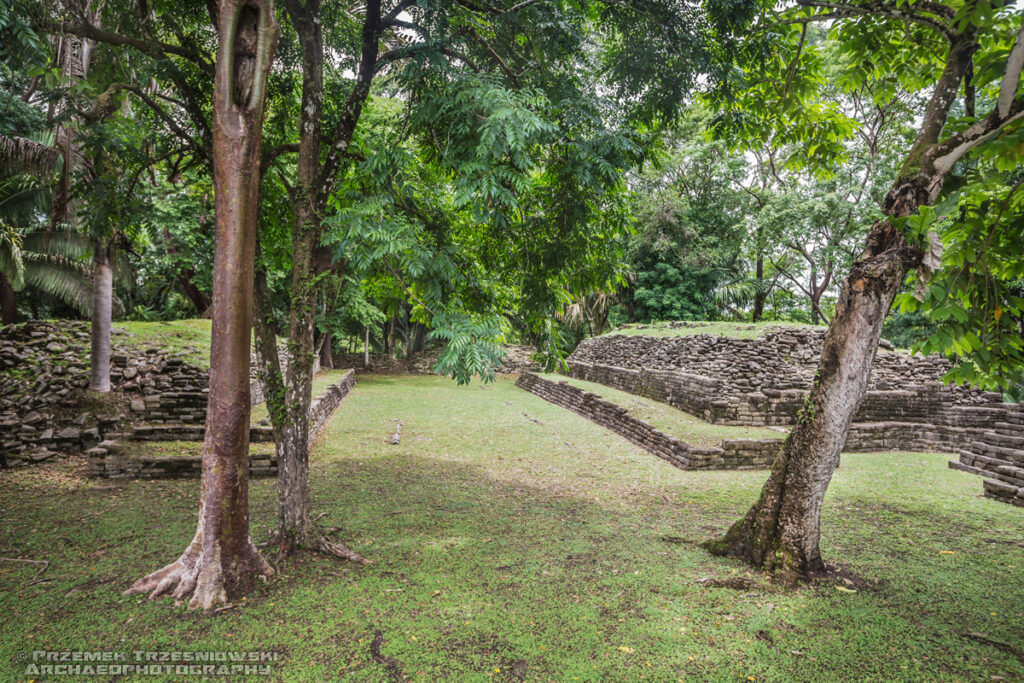 lubaantun belize maya ruins ruiny majow toledo boisko ballcourt