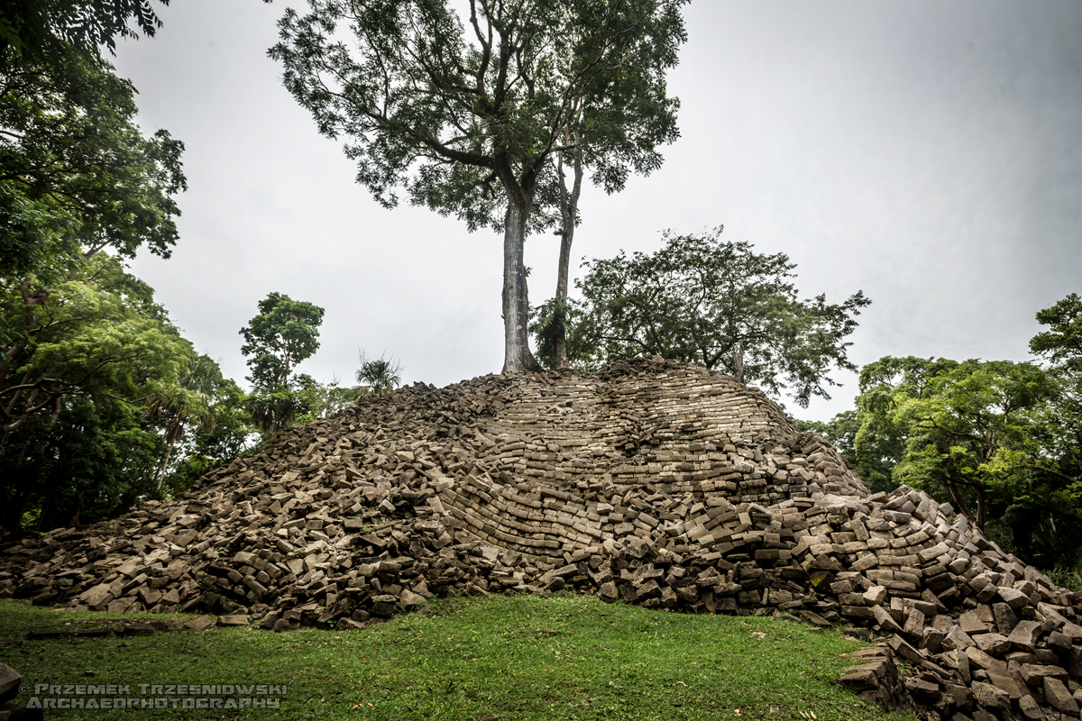 lubaantun belize maya ruins ruiny majow toledo piramida piramidy