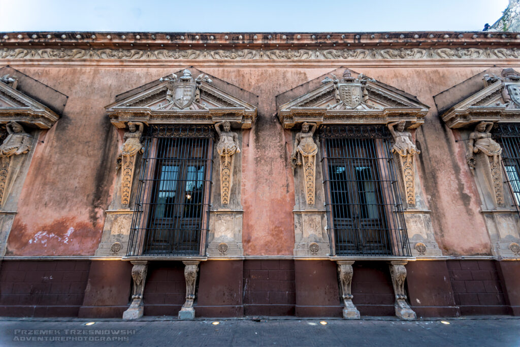 merida casa montejo plateresco plateresque meksyk mexico architektura kolonialna kariatydy