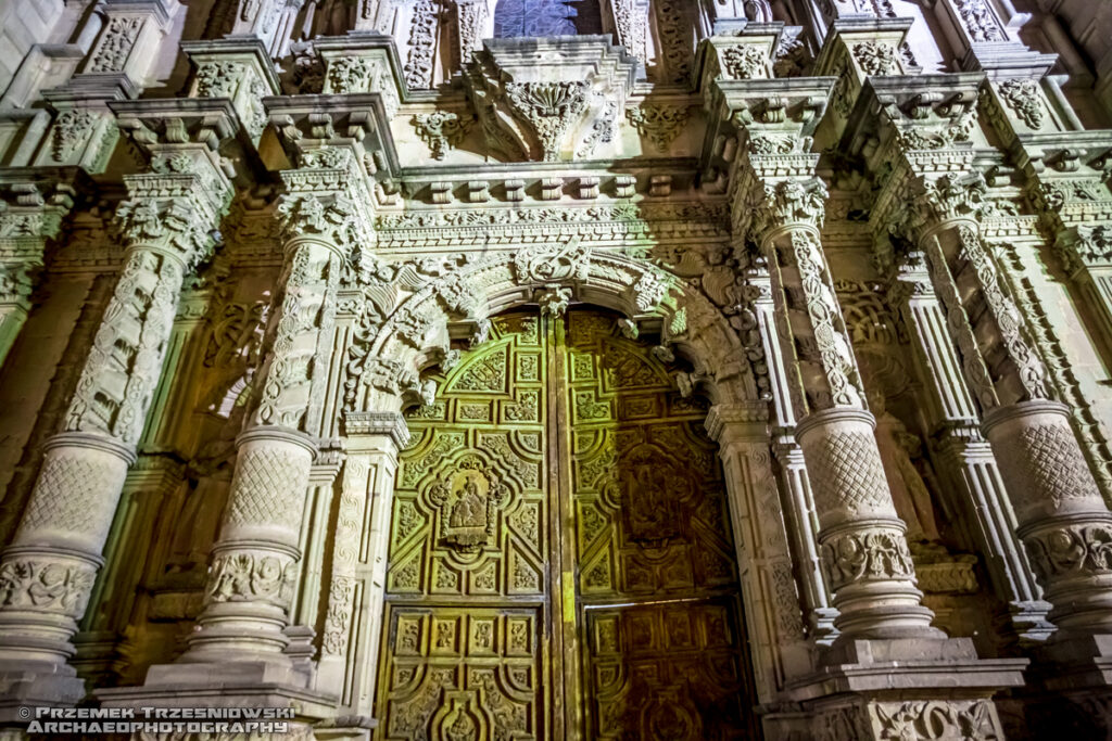 churrigueresque, churrigueryzm, ultrabarok, meksyk, mexico, san luis potosi, kolumny salomonowe, solomon columns