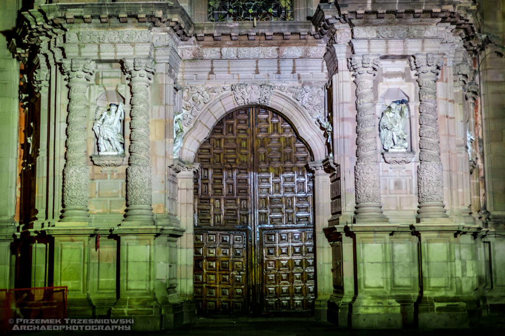churrigueresque, churrigueryzm, ultrabarok, meksyk, mexico, san luis potosi, kolumny salomonowe, solomon columns