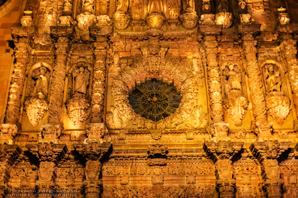 kolumny salomonowe churrigueryzm churrigueresque ultrabarok catedral basilica de la asuncion de maria