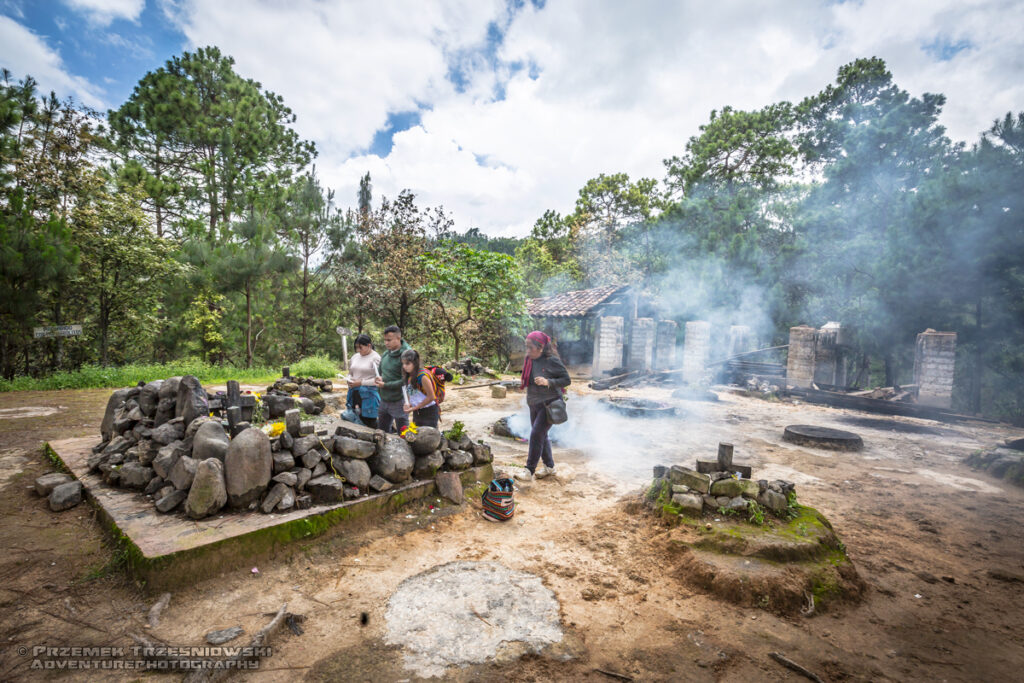 majowie maya quiche k'iche' chichicastenango gwatemala guatemala wyżyny majów highlands etnologia ceremonie