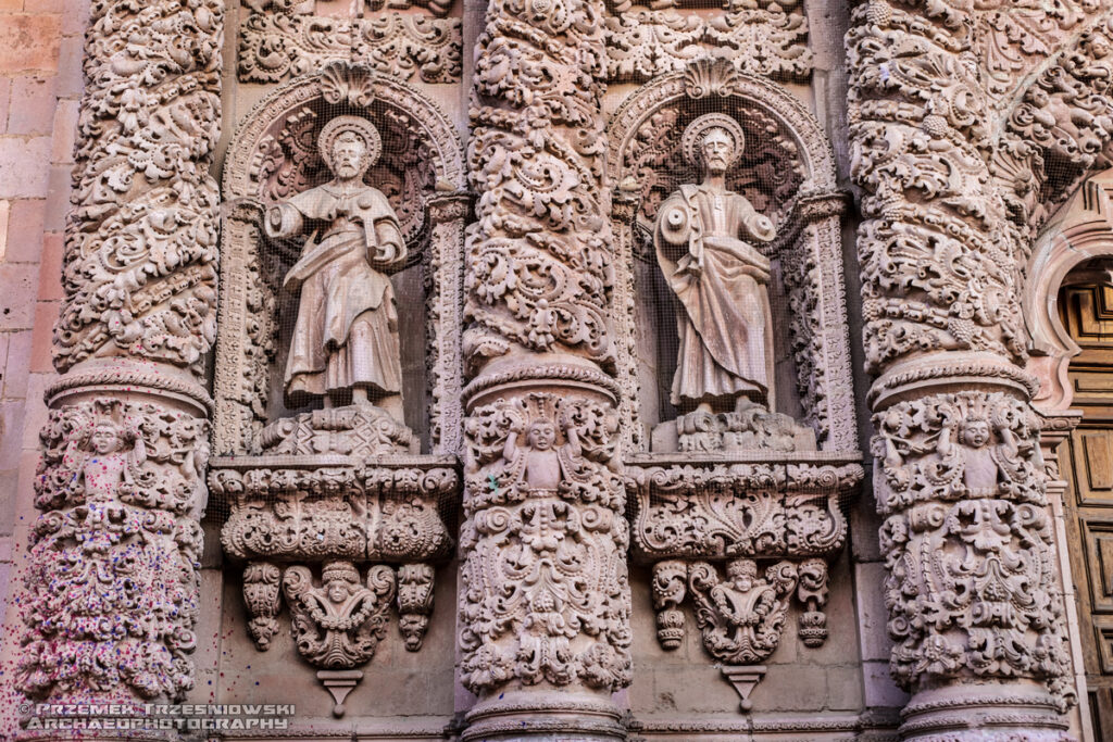 kolumny salomonowe churrigueryzm churrigueresque ultrabarok catedral basilica de la asuncion de maria