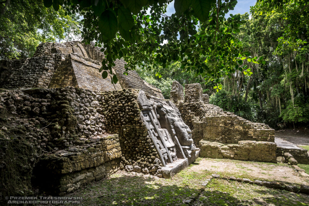 lamanai belize piramida pyramid maya archaeology archeologia majow