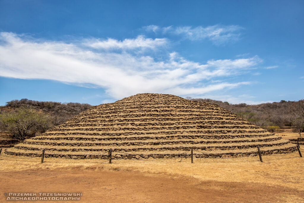 piramida iguana teuchitlan guachimontones meksyk mexico mezoameryka mesoamerica ruins ruiny ruinas jalisco