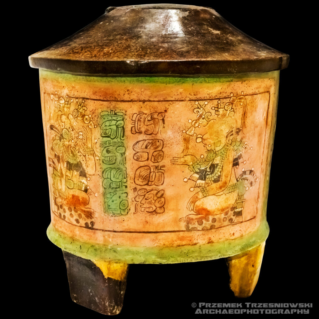 uaxactun tripod bowl vase jar munae 3516 teotihuacan