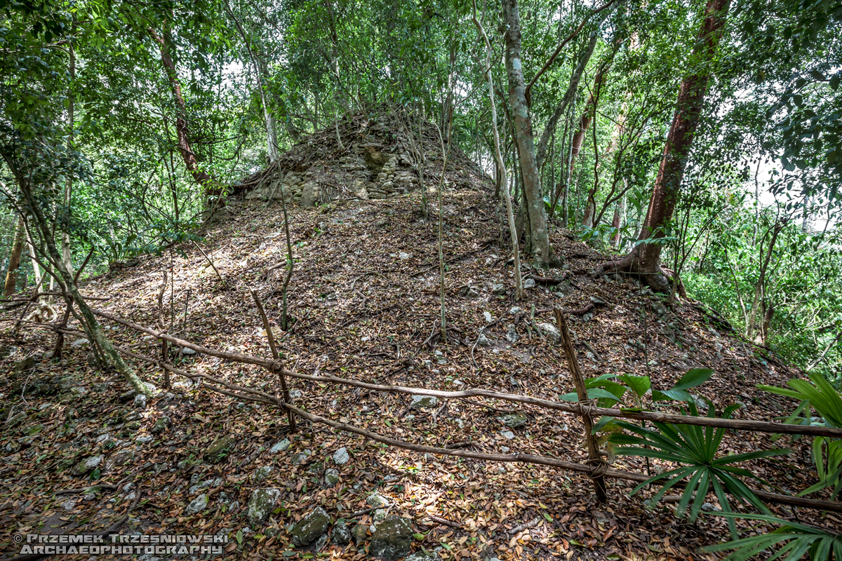 el pilar maya site stanowisko archeologiczne piramidy majów belize gwatemala guatemala