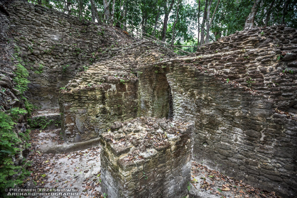 el pilar maya site stanowisko archeologiczne piramidy majów belize gwatemala guatemala