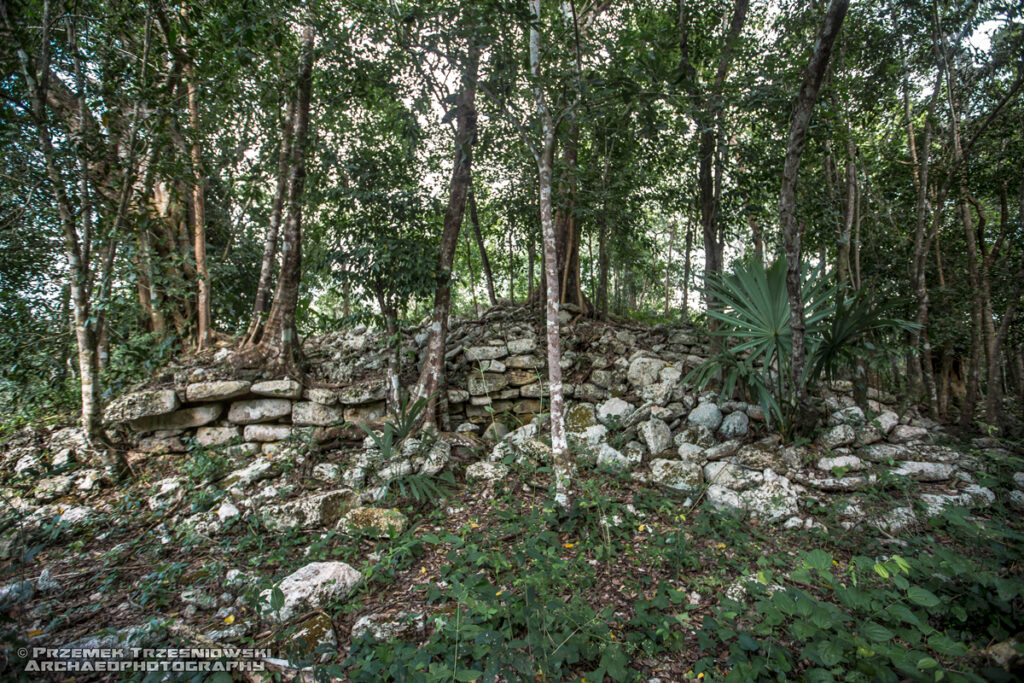 naranjal meksyk jukatan megalityczne stanowisko archeologiczne piramidy majów maya pyramids megalithic