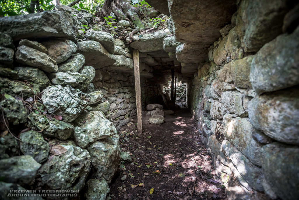 naranjal meksyk jukatan megalityczne stanowisko archeologiczne piramidy majów maya pyramids megalithic